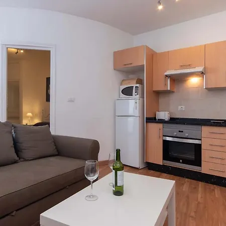 Cristianmar Apartment